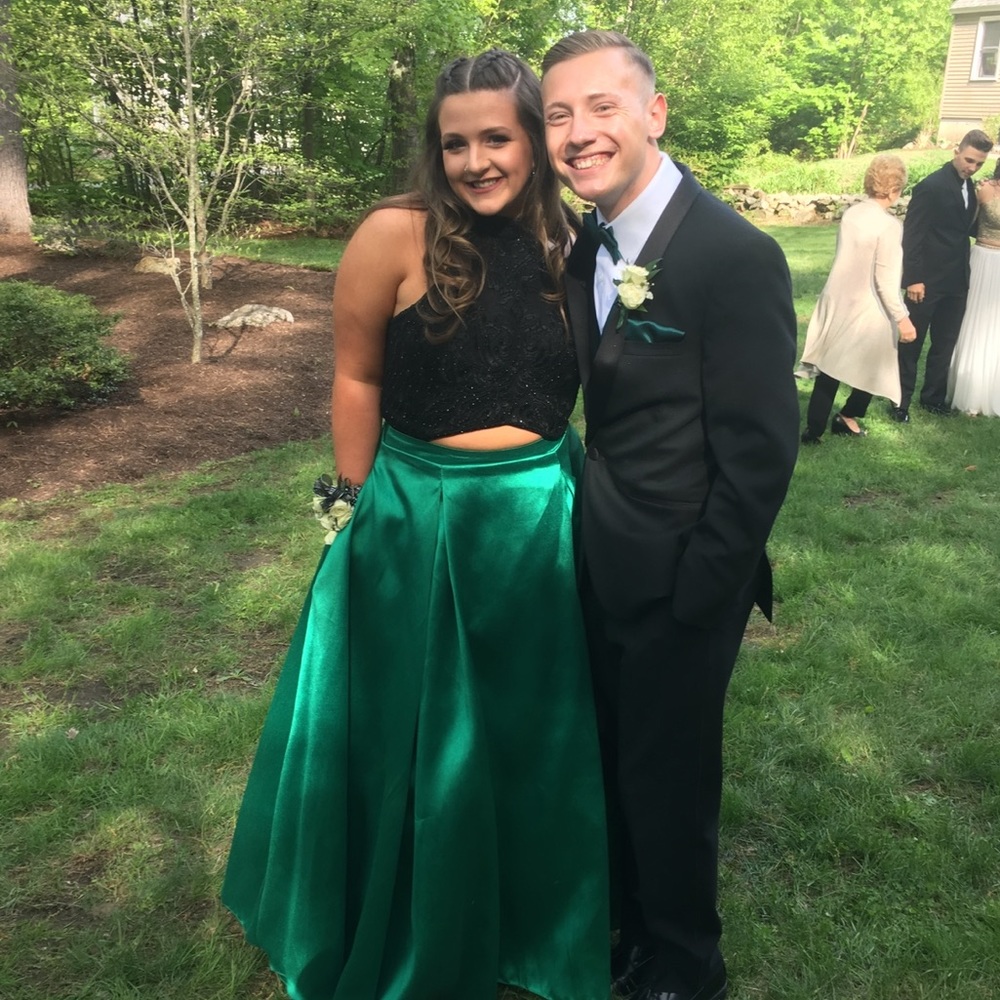 Size 12 prom dress worn once, tags are still on it!